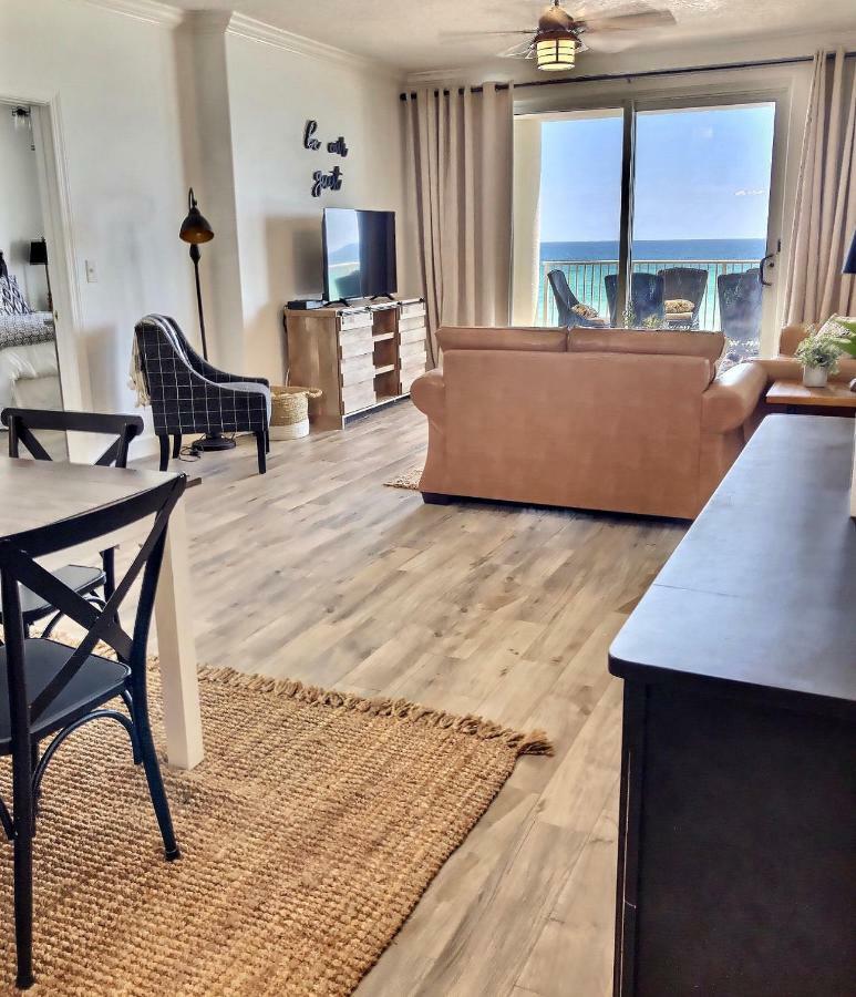 Barefoot Bliss - Beachfront Condo - Sleeps 12 Panama City Beach Exterior foto