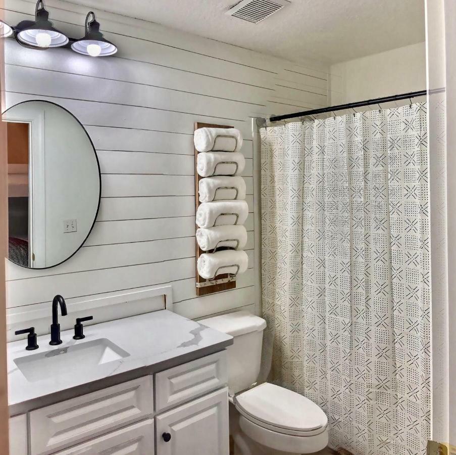 Barefoot Bliss - Beachfront Condo - Sleeps 12 Panama City Beach Exterior foto