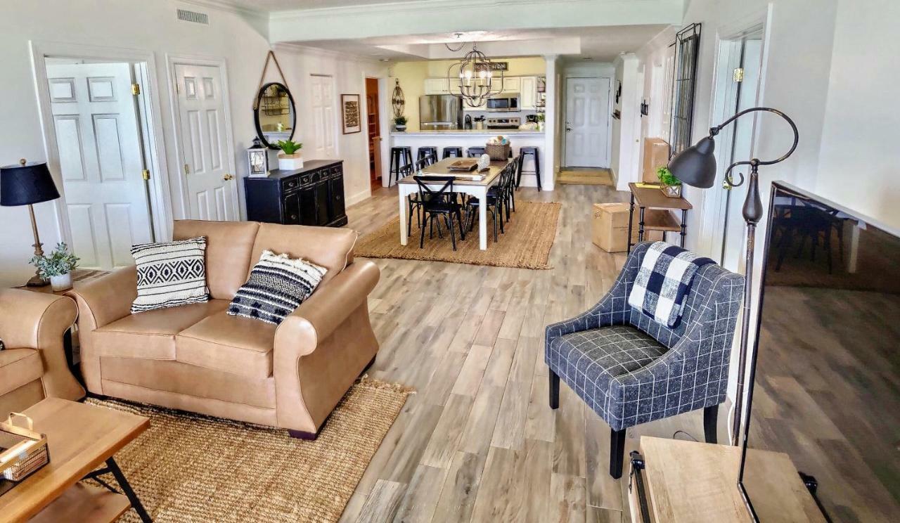 Barefoot Bliss - Beachfront Condo - Sleeps 12 Panama City Beach Exterior foto